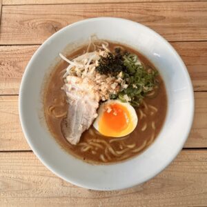 煮干し豚骨醤油らーめん