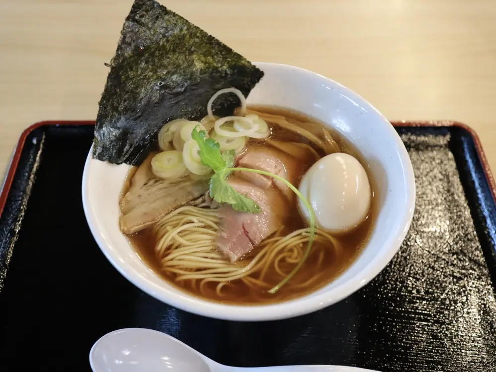 だし廊-SaKaNa- 塩釜仲卸市場店 特製 魚の出汁 醤油らーめん
