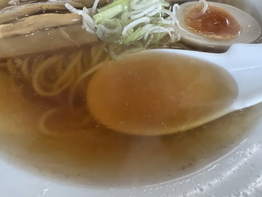 鯛だし醤油ラーメンのスープ
