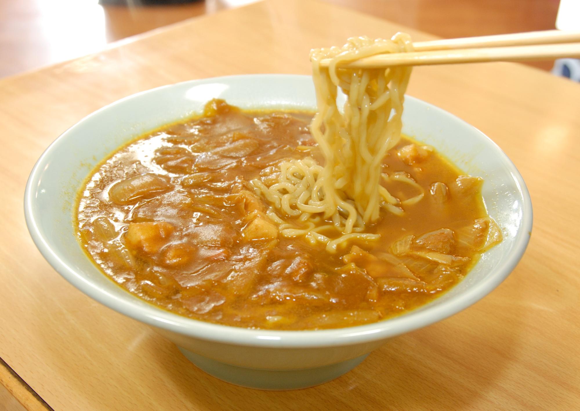 三条カレーラーメン