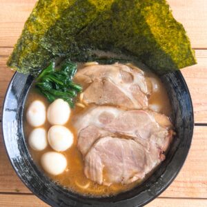 新商品！超本格！横浜家系らーめん