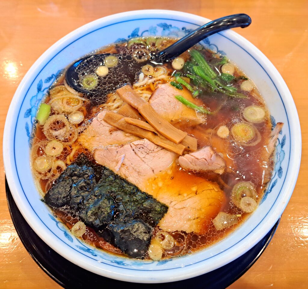 らーめんヒグマの生姜醤油ラーメン