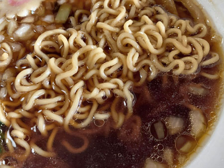 竹岡式ラーメンの麺