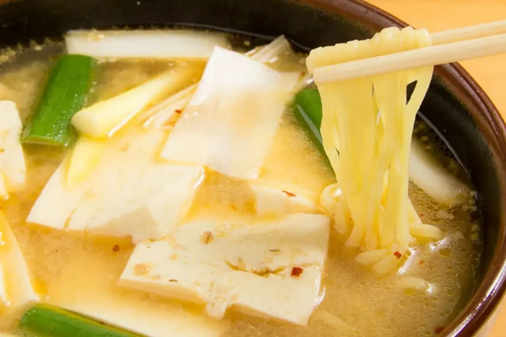 豆腐みそラーメンの麺