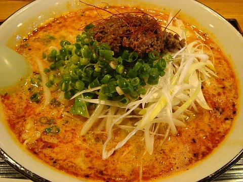 麺処 八峰のこく胡麻担々麺