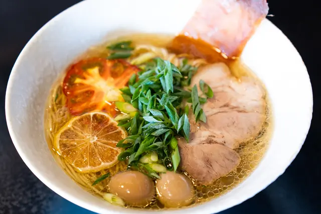 やまなし源水ラーメンの具材