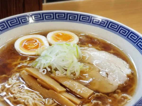 高山ラーメンのシンプルな具材